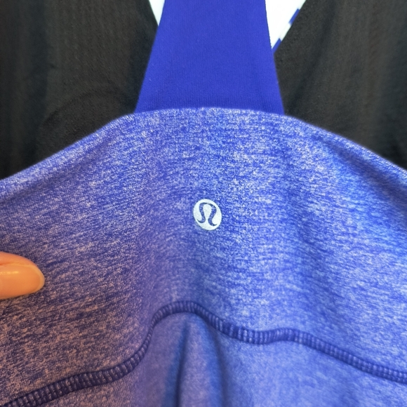 Lululemon Tank Top 8 Blue Striped Quick dry - Picture 3 of 6
